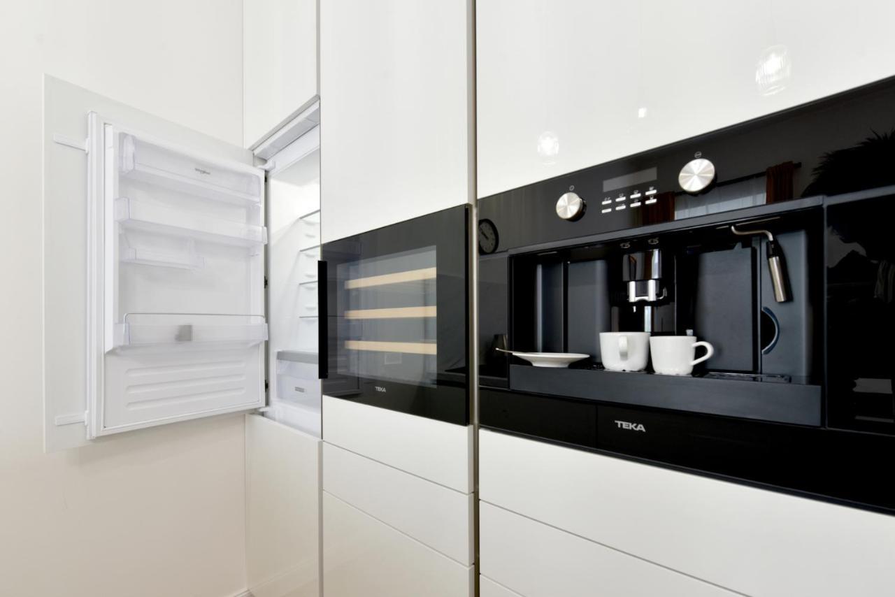 Apartman S Balkonom Trenčín Eksteriør billede